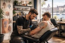 découvrez les tendances tatouage 2024 à concarneau : styles, techniques et inspirations incontournables pour un tatouage unique cette année.